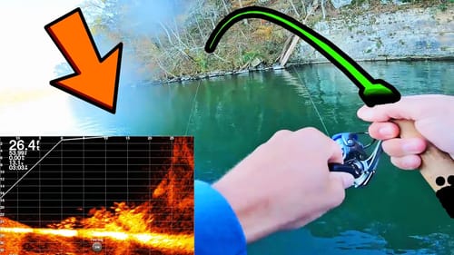 LIVESCOPING DEEP CRAPPIE ON BLUFFS WITH JIGS! (WATCH THEM EAT IT)