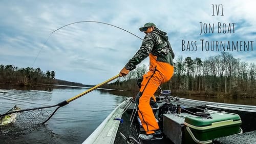 1v1 Jon Boat BASS TOURNAMENT On a LAKE I Have NEVER Seen!! || I Stuck a GIANT!!