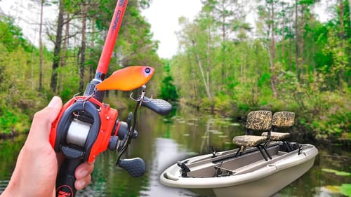 Catching GIANT Bass in HIDDEN CREEKS (Jon Boat Fishing)