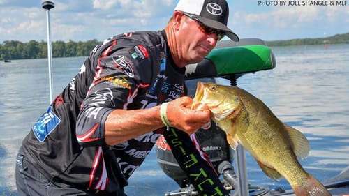 HOT Summer Bass Fishing Tips from GMan Gerald Swindle