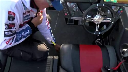 Randall Tharp with a quick Day 2 start BASS Live www.bassmaster.
