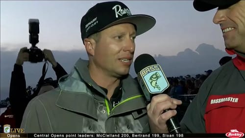 Bassmaster Live: 2017 Classic- Day 2  (Part 1)