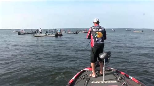 Kevin VanDam lands a monster bass