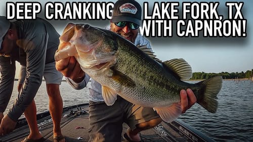 20lbs in 3 Casts! Deep Cranking and Big Worms For East Texas HEADS with CAPNRON!