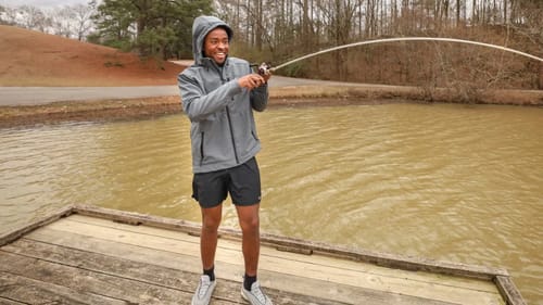 One Lure YOU Need To Catch MORE Bass (Winter Pond Fishing)