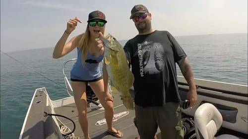Lake St. Clair SMALLMOUTH Grind!! (Ep. 1)