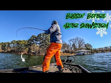 Fishing 30MPH WINDS Before MAJOR SNOWSTORM || Lake Gaston