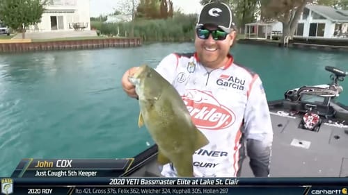 Cox back in the unofficial lead on Day 2