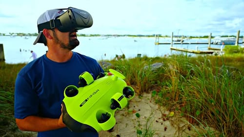 USING VR UNDERWATER DRONE TO FIND AND CATCH FISH!!