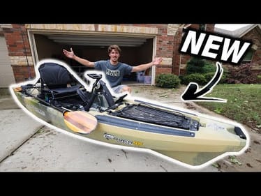 Tour of my NEW ULTIMATE Fishing Kayak — (It’s INSANE!)