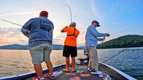 TRIPLED UP!! Bass Are LOADED Fishing Lake Guntersville DEEP!! (SECRET BAIT)