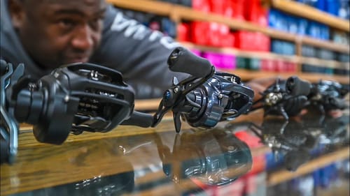 LEGENDARY BASSER ISH MONROE TALKS DAIWA BAITCASTERS - FISHERMANS WAREHOUSE