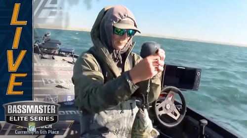 OAHE: Feider's fortunate smallmouth catch from deep water