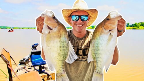 CATCHING GIANT CRAPPIE ON FAMOUS GRENADA LAKE (NEW PB CRAPPIE)
